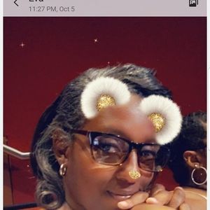 Meet your Posher, Lisa